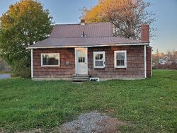 Corner Rd, Houlton ME