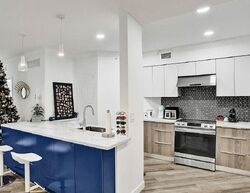 Pre-foreclosure in  CENTURY LN  Miami Beach, FL 33139