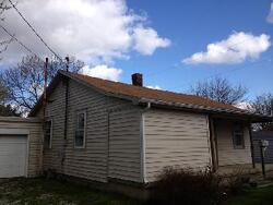 Pre-foreclosure in  ROWE ST Frankfort, IN 46041