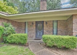 Pre-foreclosure in  N Windermere Dr Shreveport, LA 71129