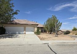  Via Robles Cir, Victorville CA