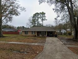 Pre-foreclosure in  Yorkdale Ave Baton Rouge, LA 70811