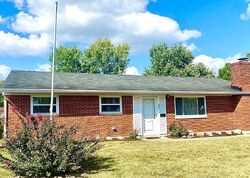 Pre-foreclosure in  Estonia Dr New Lebanon, OH 45345