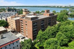 Pre-foreclosure in  Knox Ave S  Minneapolis, MN 55408