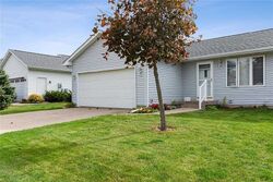  Sugar Creek Ln, North Liberty IA
