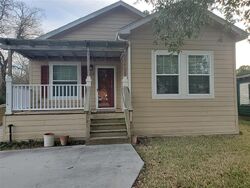 Pre-foreclosure in  Lake Rd La Marque, TX 77568