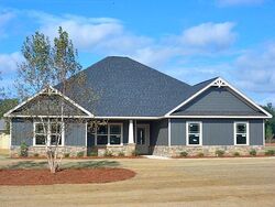 Pre-foreclosure in  Winter Hawk Dr Fort Mitchell, AL 36856