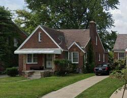 Pre-foreclosure in  Lindsay St Detroit, MI 48235