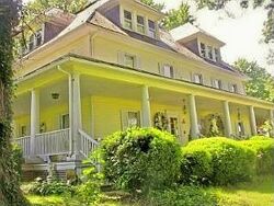 Pre-foreclosure in  S Springdale Ave New Windsor, MD 21776