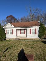 Pre-foreclosure in  Core Dr Clarksville, TN 37040