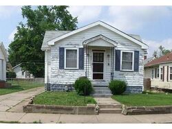 Pre-foreclosure in  Adams Ave Evansville, IN 47713