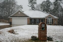 Pre-foreclosure in  Redwood Dr Phenix City, AL 36869