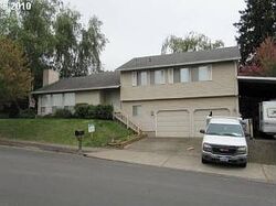 Pre-foreclosure in  Sw Forest Ave Sherwood, OR 97140
