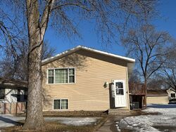 Pre-foreclosure in  33rd Ave N Saint Cloud, MN 56303
