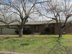  Glenda Dr, Bedford TX