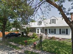 Pre-foreclosure in  GARLAND AVE Cranston, RI 02910