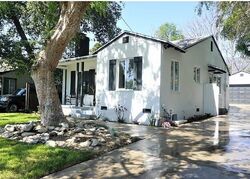 Pre-foreclosure in  Mountain View St Altadena, CA 91001
