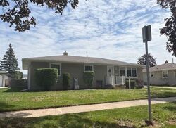 Pre-foreclosure in  Richard St Combined Locks, WI 54113