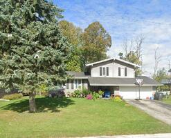 Pre-foreclosure in  Grand Ave Menomonee Falls, WI 53051