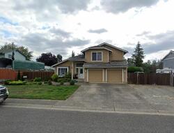 Pre-foreclosure in  Mckay Ln Black Diamond, WA 98010