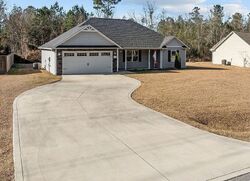 Pre-foreclosure in  Union Chapel Church Rd Richlands, NC 28574