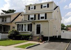 Pre-foreclosure in  Bradley Ave Bergenfield, NJ 07621