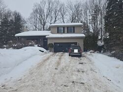 Pre-foreclosure in  Briarcliff Dr Traverse City, MI 49684