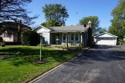 Pre-foreclosure in  Kildare Ave Midlothian, IL 60445