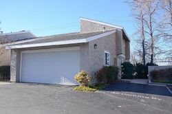 Pre-foreclosure in  Yvette Ln Valencia, CA 91355