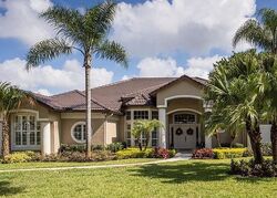 Pre-foreclosure in  Lake Crescent Ct Windermere, FL 34786