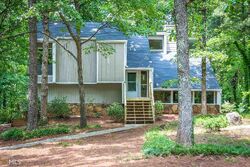 Pre-foreclosure in  Kinridge Rd Marietta, GA 30062