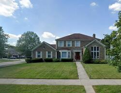 Pre-foreclosure in  Cindy Ln Glenview, IL 60025