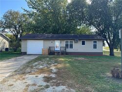 Pre-foreclosure in  Dayton St Hartford, IA 50118