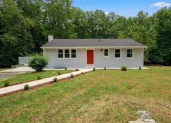 Pre-foreclosure in  Livingston Rd Accokeek, MD 20607