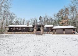 Pre-foreclosure in  Earley Ln Abrams, WI 54101
