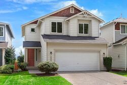 Pre-foreclosure in  97th Avenue Ct E Puyallup, WA 98375