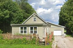Pre-foreclosure in  Lindsey Ave Oconto, WI 54153