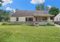 Pre-foreclosure in  Sheffield Ave Anderson, IN 46011