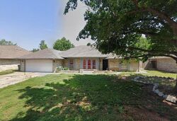 Pre-foreclosure in  Nw 101st St Oklahoma City, OK 73162