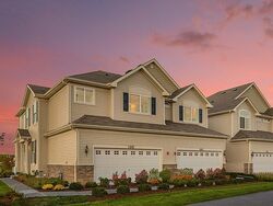 Pre-foreclosure in  W Quincy Cir Manhattan, IL 60442