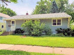  Lake View Dr, Wausau WI