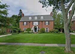 Pre-foreclosure in  Parnell Rd Beachwood, OH 44122