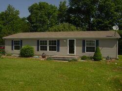 Pre-foreclosure in  E 300 N Warsaw, IN 46582