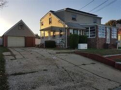 Pre-foreclosure Listing in Lavern St SAYREVILLE, NJ 08872