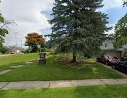 Pre-foreclosure in  Eastbrook Dr Fort Wayne, IN 46805
