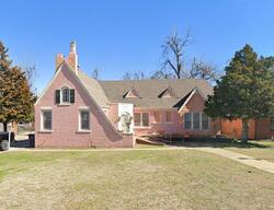 Pre-foreclosure in  N Gatewood Ave Oklahoma City, OK 73106