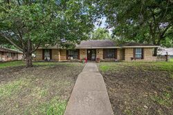 Pre-foreclosure in  Surrey Cir Grand Prairie, TX 75050