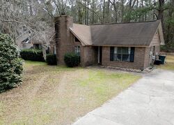 Pre-foreclosure in  Deann Dr Hinesville, GA 31313