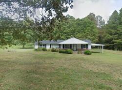 Pre-foreclosure in  Town Bridge Rd Saluda, VA 23149