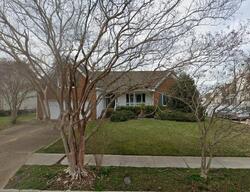 Pre-foreclosure in  Middlewood Dr Virginia Beach, VA 23456